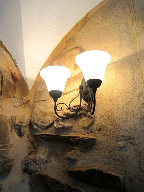 La Casina De Piedra Encanto - Parte Antigua De