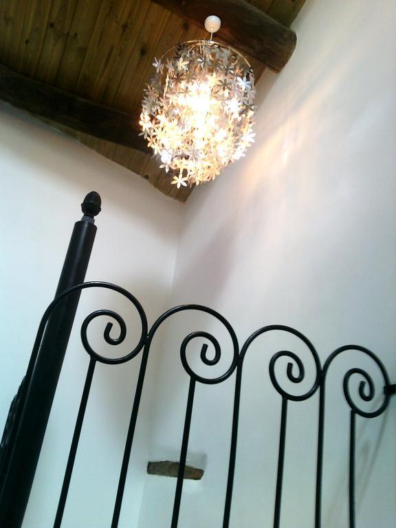 La Casina De Piedra Encanto - Parte Antigua De *