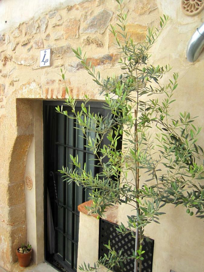 La Casina De Piedra Encanto - Parte Antigua De * Caces